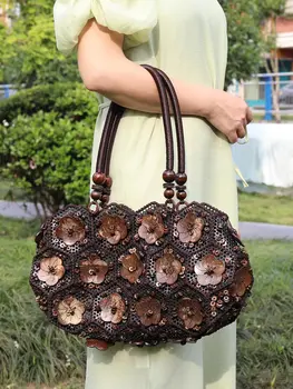 2023 Европейската и американската реколта чанта, изработена от мъниста под формата на сот от черупката на кокосов орех, ръчна изработка, куха тканая чанта на едно рамо за жени